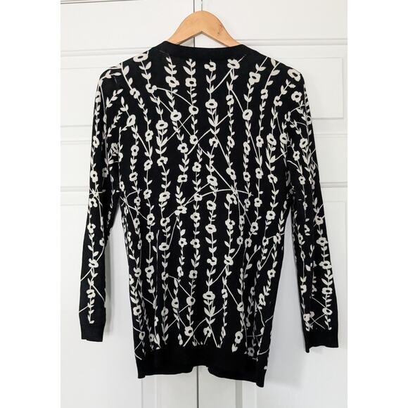 Joseph A Black and White Floral Cardigan Sweater - Picture 7 of 7